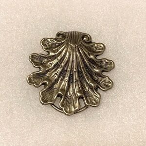 Jeri-Lou Scarf Clip Silver Tone